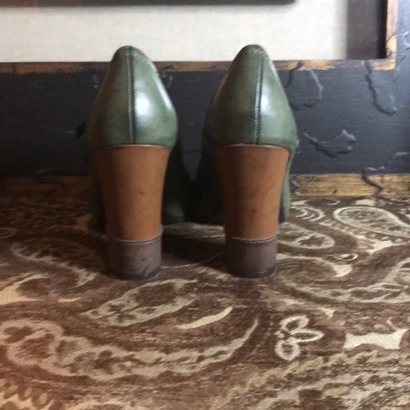 👠American Eagle Heels H25 - Picture 3 of 4